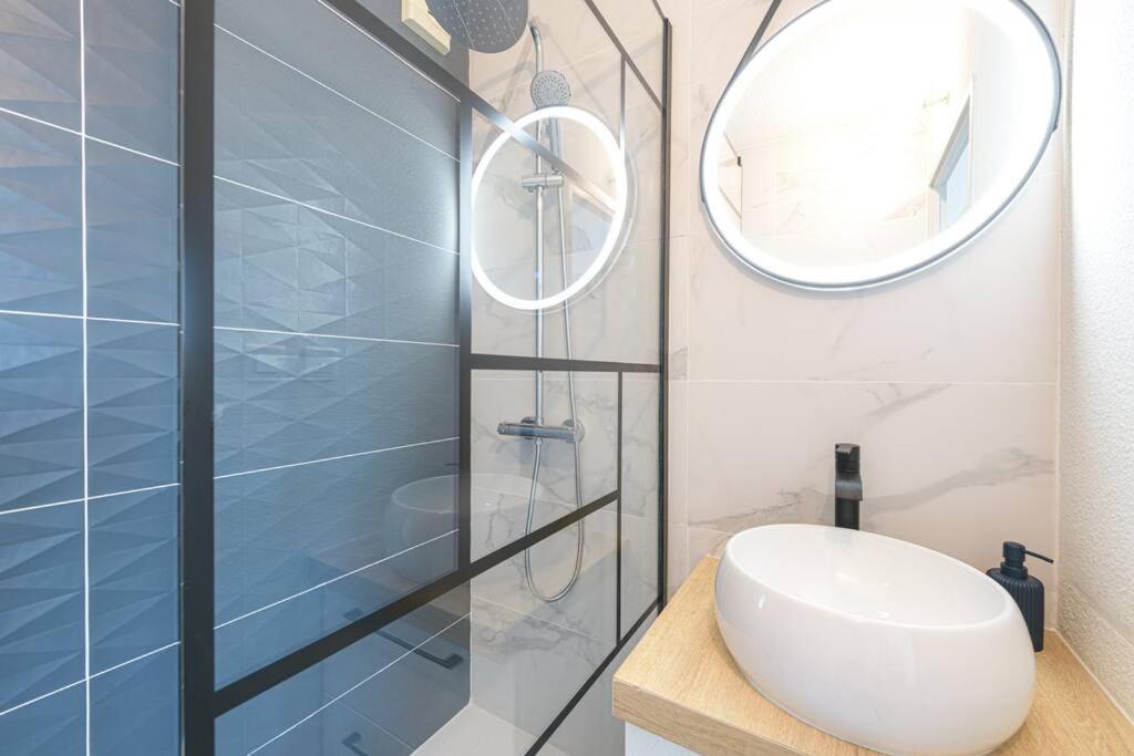 Apartment Le Bleu Nuit Piscine Parking Netflix Cafe