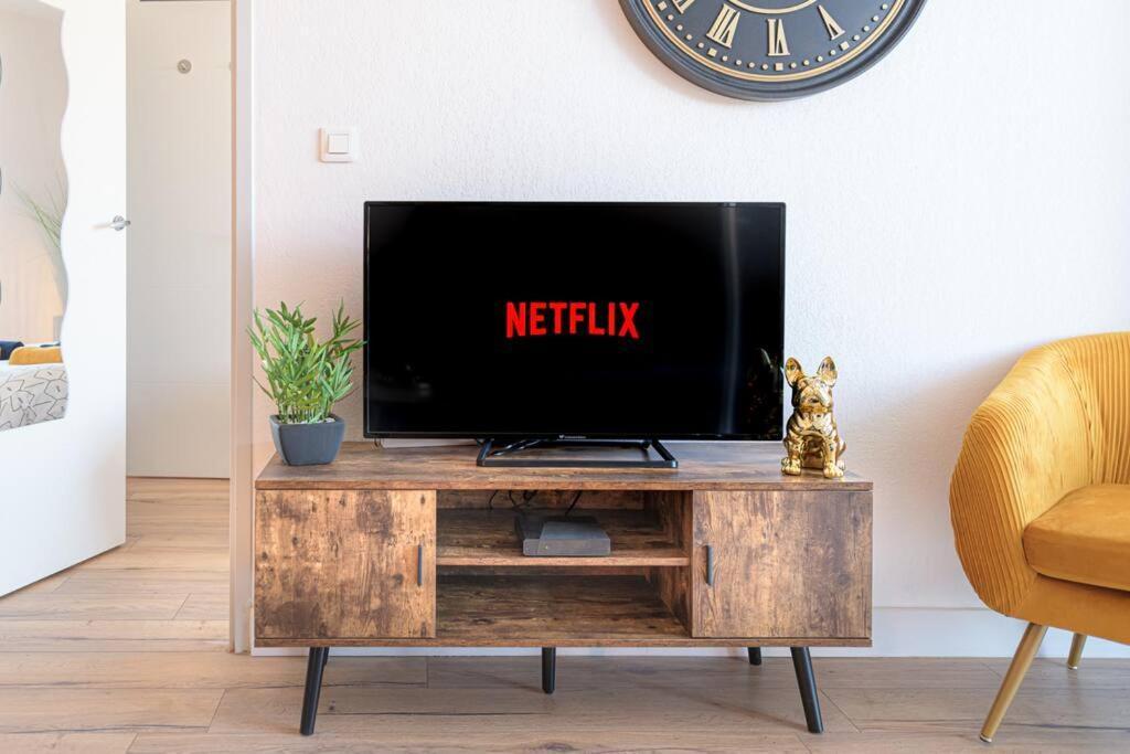 Apartment Le Bleu Nuit Piscine Parking Netflix Cafe